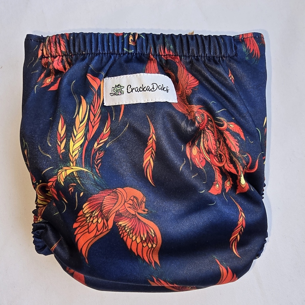 CrackaDaks OSFM From the Ashes we rise – wasbare luier met flexibele pasvorm | 2,7- 16 kg