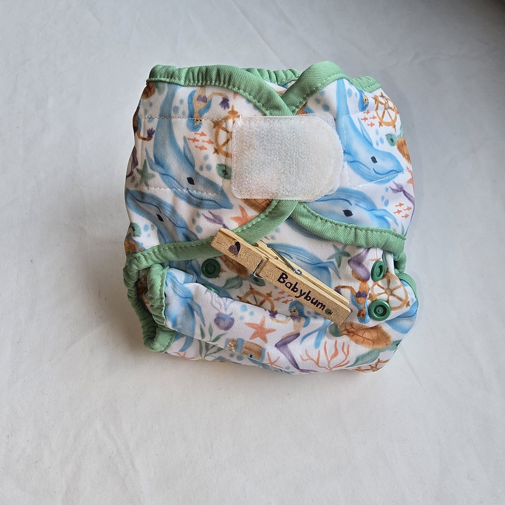 Thirsties Duo Wrap Overbroekje Mermaid Lagoon maat 1 (3–8 kg) – Klittenband