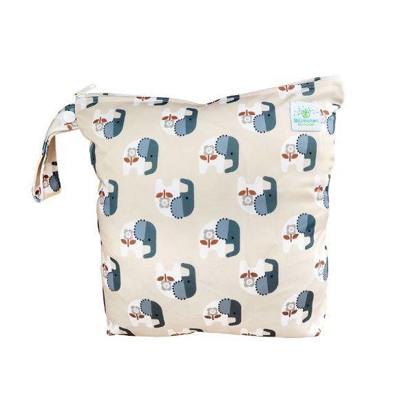 Blümchen wetbag met brede bodem - Cozy Elephant - Maat M (5 luiers) 